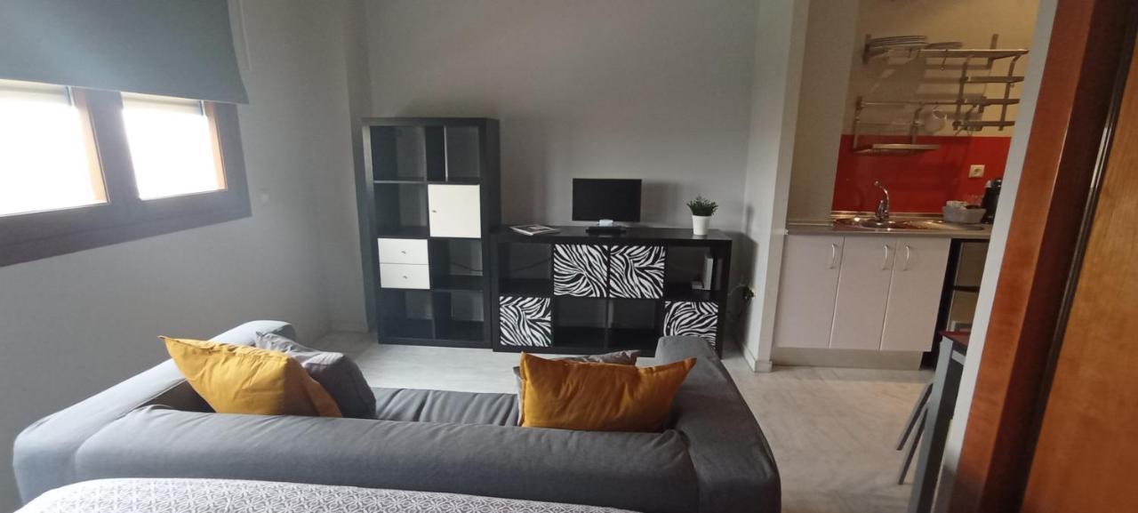 Fibes Y Congresos Appartement *